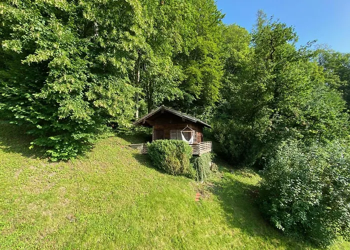 Stilvolles Apartment mit Bergblick-Hütte und Garten